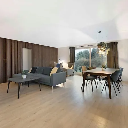 Holiday home Flot Renoveret Sommerhus, Taet Pa Vandet