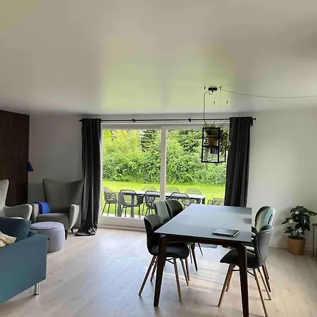 Flot Renoveret Sommerhus, Taet Pa Vandet * Frorup