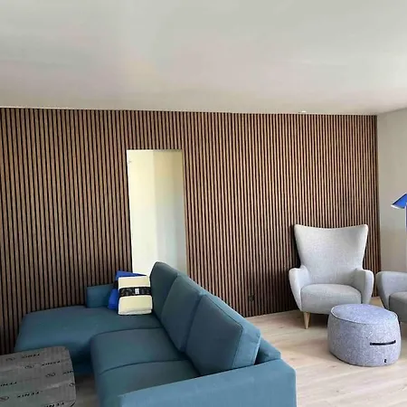 Flot Renoveret Sommerhus, Taet Pa Vandet Holiday home