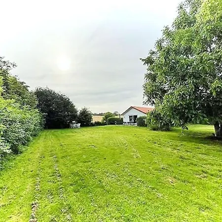Holiday home Flot Renoveret Sommerhus, Taet Pa Vandet Frorup